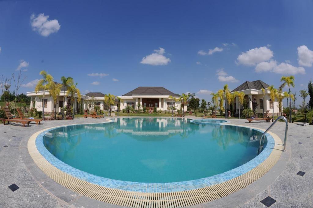 Hotel Max Nay Pyi Taw Naypyidaw Exteriör bild