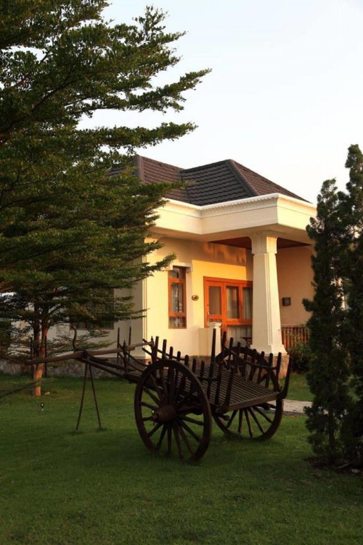 Hotel Max Nay Pyi Taw Naypyidaw Exteriör bild